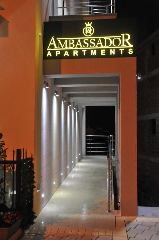 Apartments Ambassador Ulcinj Extérieur photo