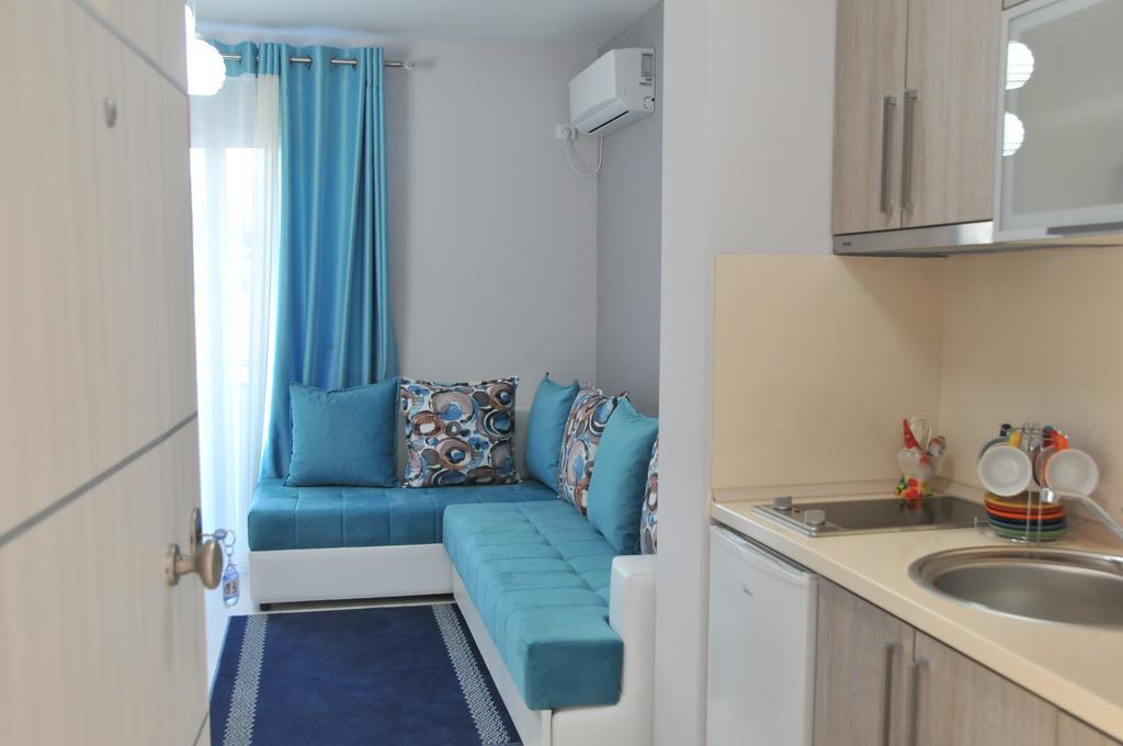 Apartments Ambassador Ulcinj Extérieur photo